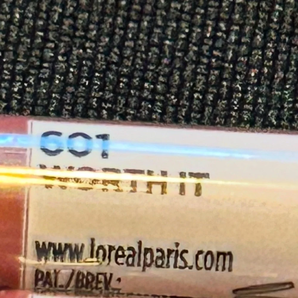 🦋L’Oréal Worth It Lipstick & Lip Liner New FullSz